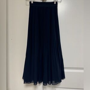 Aritzias Wilfred Twirl Skirt